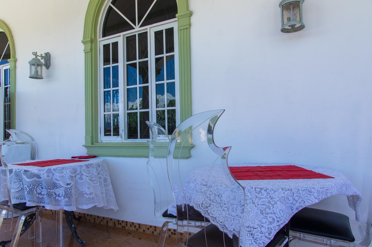 El Cielo Bed and Breakfast Portmore Esterno foto